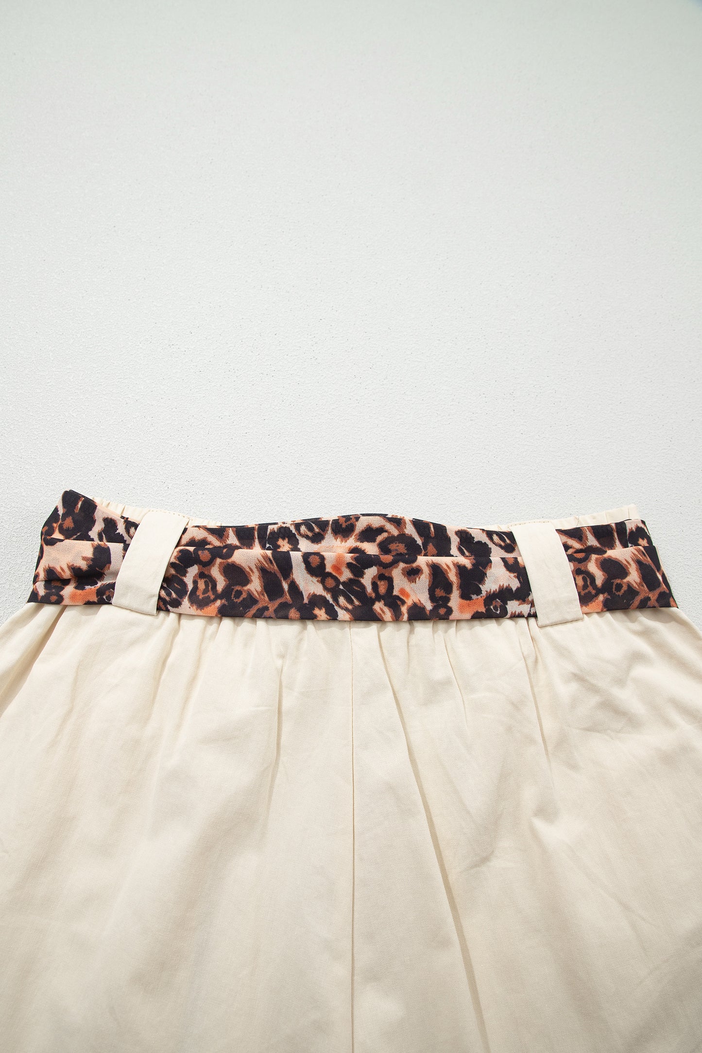 Oatmeal Leopard Contrast Sash Belt Pleated Wide Leg Shorts